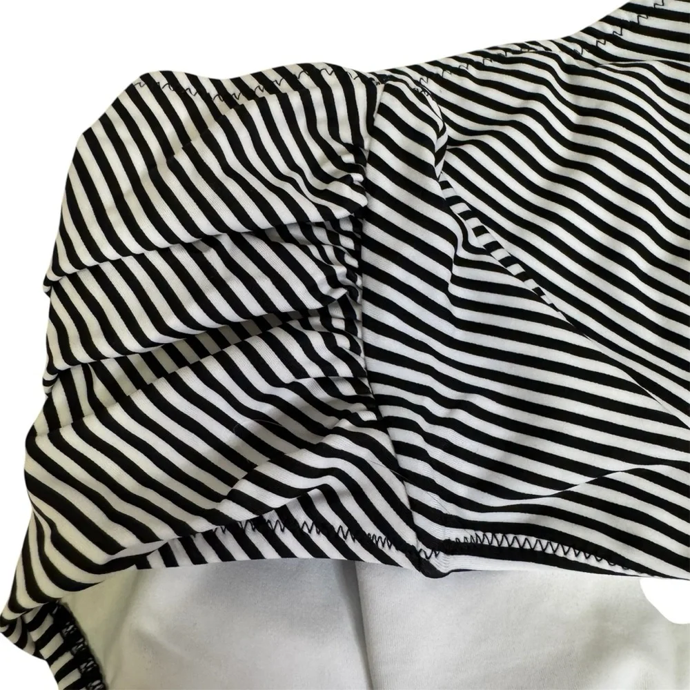 CUPSHE Ruffle Bandeau Bikini With High Waisted Bottom NWT SM Peach Black White - Picture 17 of 17